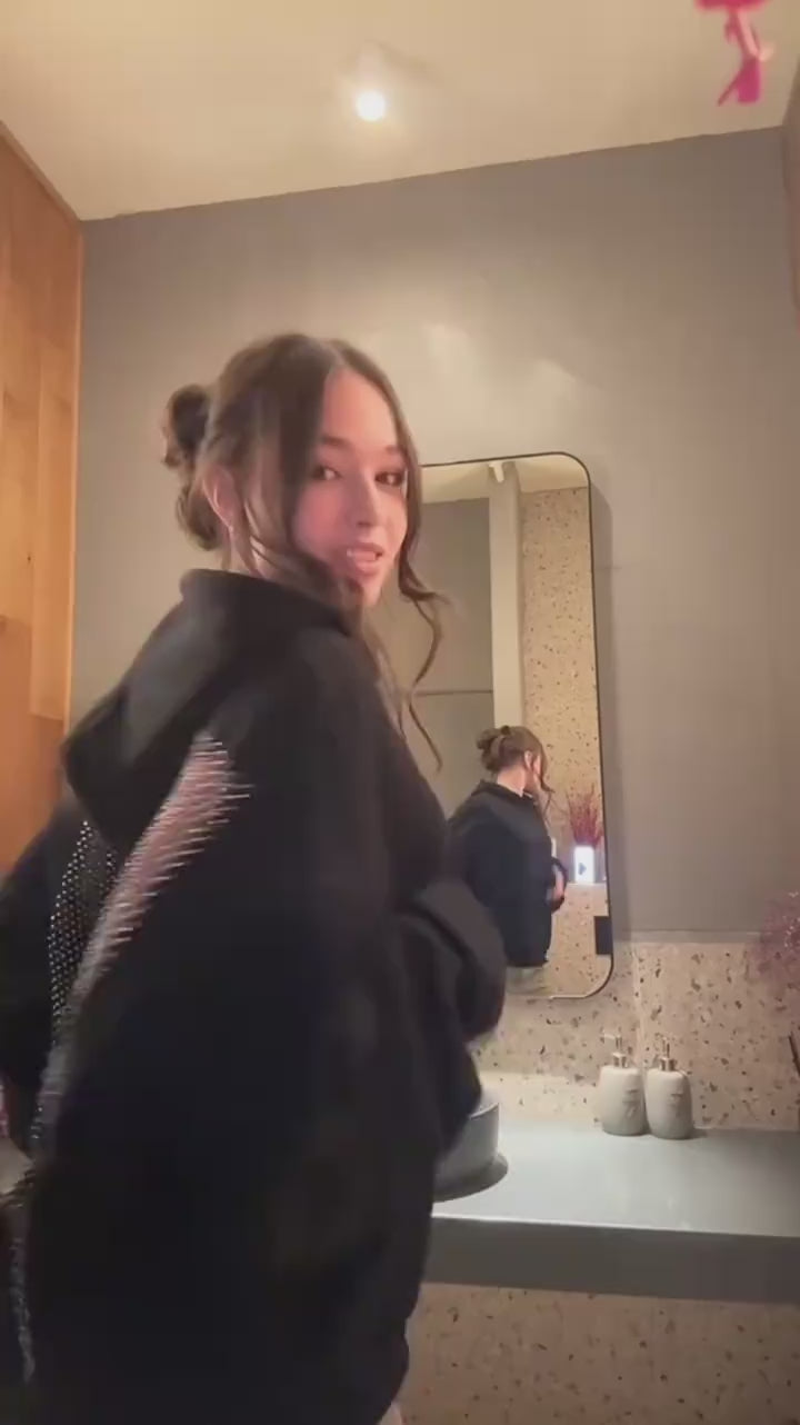 Allura™ Mesh Hoodie video